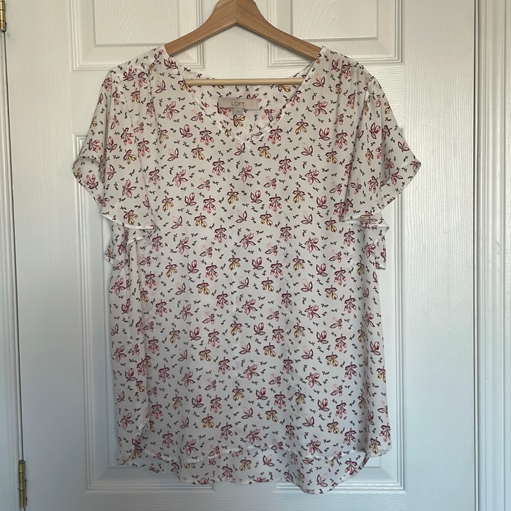 LOFT flutter sleeve blouse
